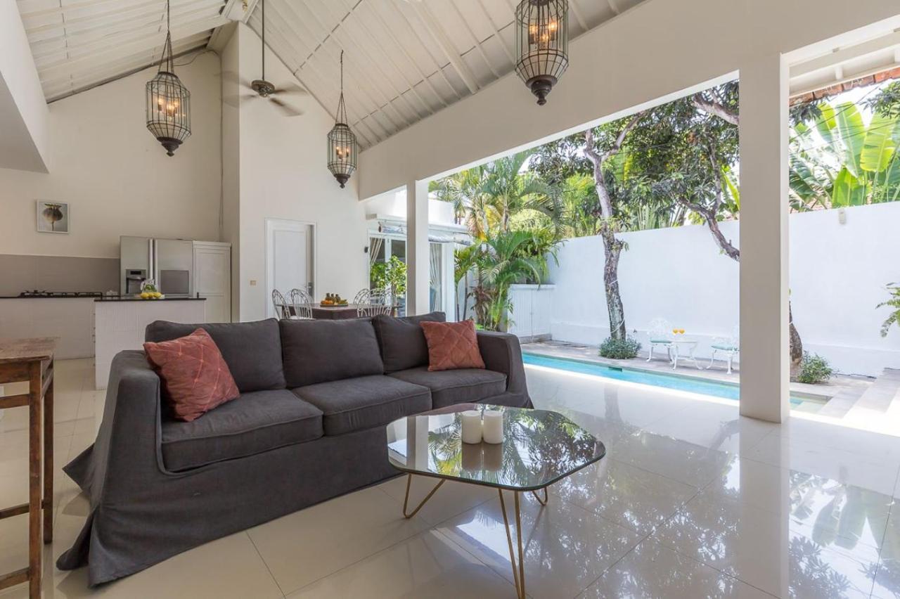 Modern 3Br Pool Villa Verone In Seminyak, Bali チャングー エクステリア 写真