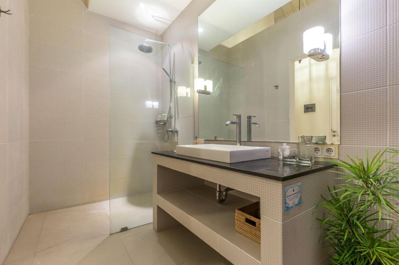 Modern 3Br Pool Villa Verone In Seminyak, Bali チャングー エクステリア 写真