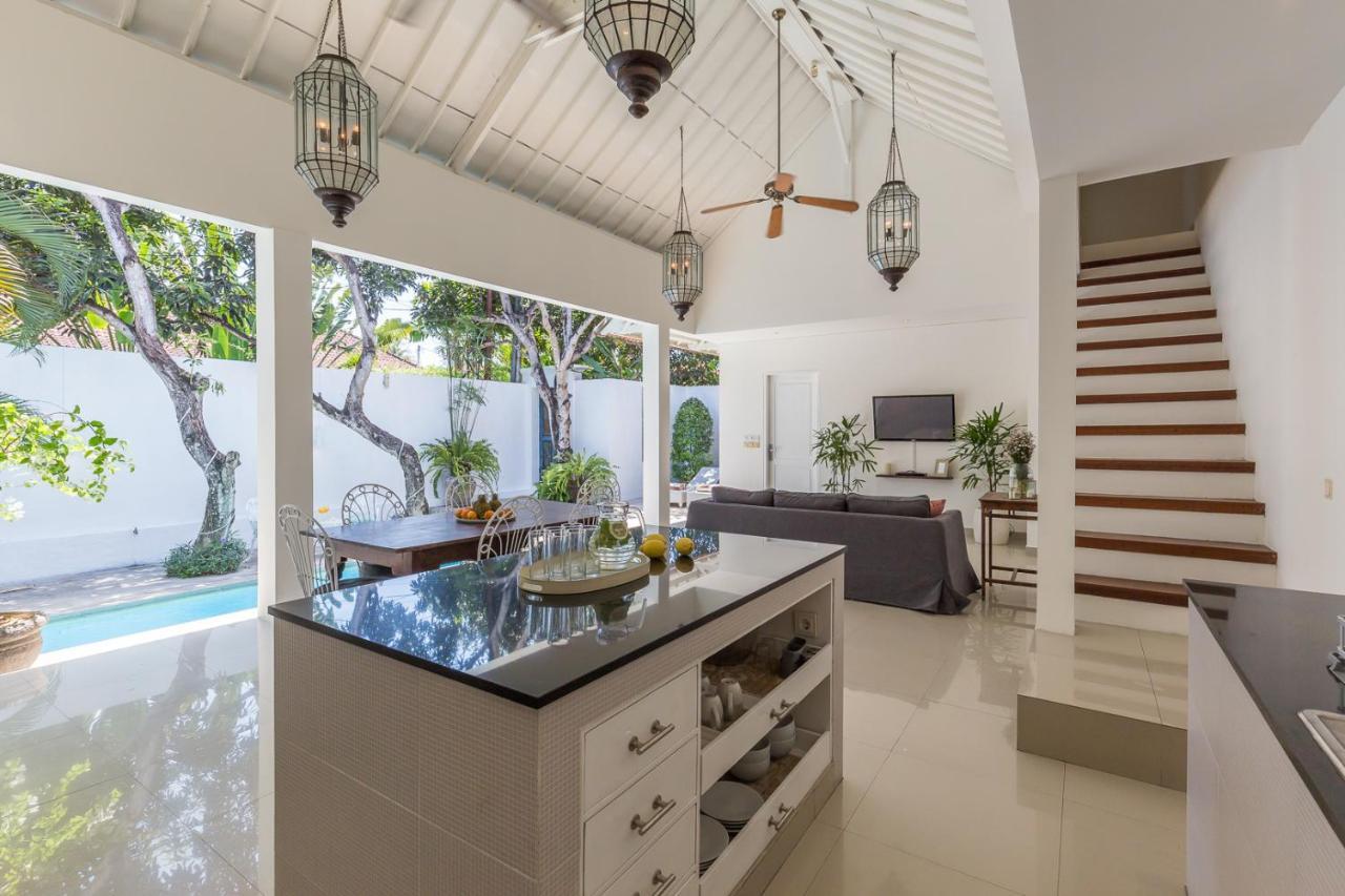 Modern 3Br Pool Villa Verone In Seminyak, Bali チャングー エクステリア 写真
